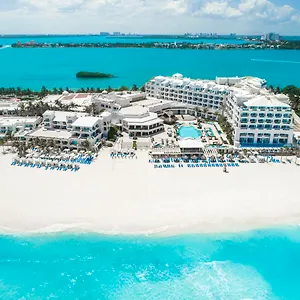 4* Semesteranläggning (resort) Wyndham Alltra