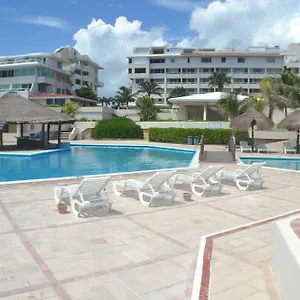 Brisas 10 Beachside Appartement